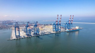 Największa inwestycja portowa w Polsce już częściowo działa, fot. Budimex