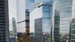 Prawie 200-metrowy wieżowiec w centrum Warszawy będzie miał swojego "bliźniaka". Inwestycja ma już pozwolenie na budowę