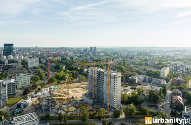 Pierwszy z budynków Atal Sky+ osiąga wysokość 50 metrów, fot. Atal