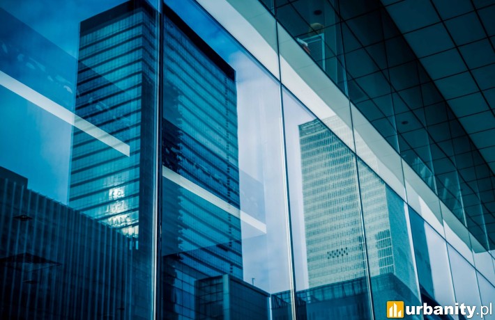 Jakie szyby zespolone wybrać do budynków komercyjnych?, fot. grafika partnera