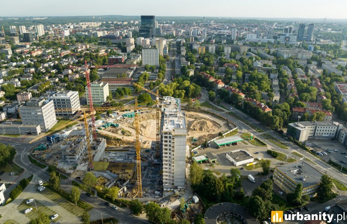 Pierwszy z budynków Atal Sky+ osiąga wysokość 50 metrów, fot. Atal