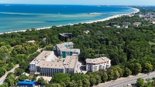 Nowy hotel przy plaży w Sopocie nabiera kształtów. Otwarcie zaplanowano na 2027 rok