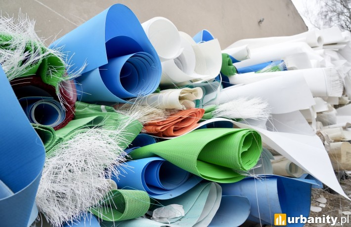 Segregacja odpadów na placu budowy, fot. grafika partnera