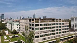 Nowoczesny gmach Wydziału Psychologii na Ochocie, fot. uw.edu.pl