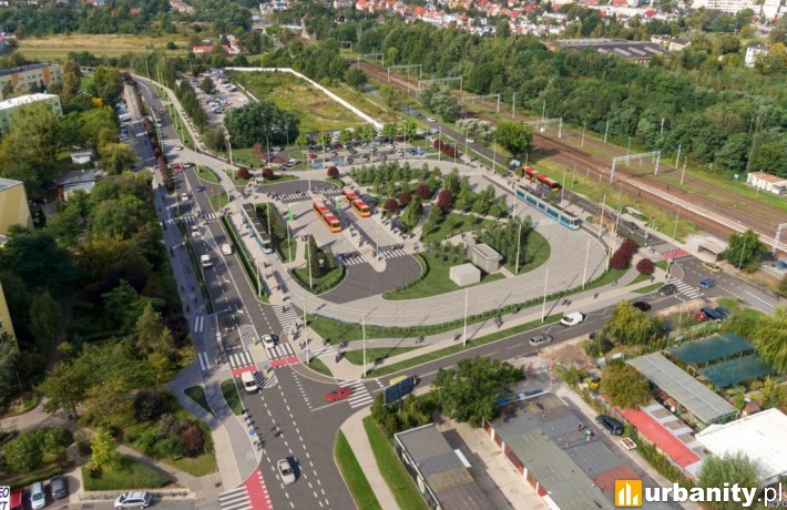 Ostatni odcinek trasy autobusowo-tramwajowej (TAT) we Wrocławiu (c) Grzegorz Kilian