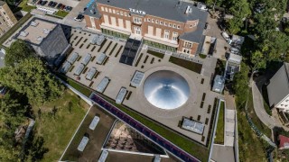 Teatr Polski w Szczecinie z nowym budynkiem położonym dwa metry poniżej poziomu morza