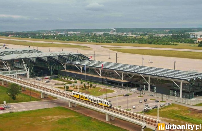 Pirs zachodni połączony jest bezpośrednio z Terminalem T2 for, Port Lotniczy Gdańsk