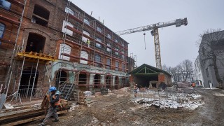 Co słychać na budowie 100-letniego pofabrycznego kompleksu w Łodzi?