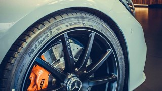 Kawiarnia Etno w salonie Mercedesa we Wrocławiu