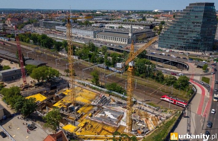 Wmuroeanie kamienia węgielnego pod budowę Teatru Muzycznego, fot. poznan.pl
