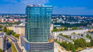 Po ponad 10 latach budowy wieżowiec Hanza Tower oficjalnie oddany do użytku