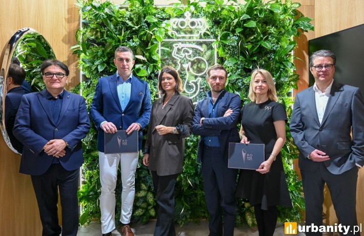 Przedstawiciele inwestorów oraz studia Pininfarina, fot. materiały prasowe