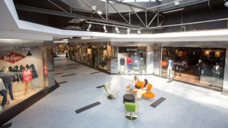Warszawskie centrum outletowe Factory Ursus już po rozbudowie