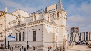 Kolejna perełka w centrum Łodzi. Biura i usługi w zabytkowej willi Maurycego Frankela