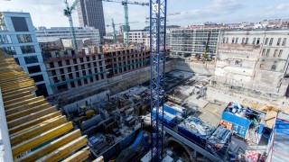 Dobre tempo budowy części biurowej Browarów Warszawskich