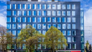 Gotowy warszawski biurowiec Grójecka 208