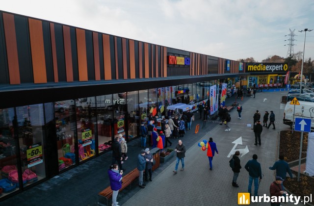 Park Handlowy przy Centrum Handlowym Auchan Mikołów, fot. mat. prasowe