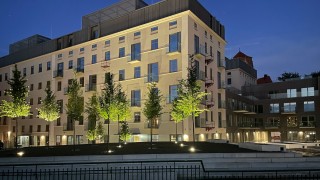 Odnowiony Młyn Maria położony na dwóch odrzańskich wyspach we Wrocławiu