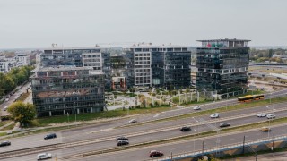 Ford od 18 lat na warszawskim Służewcu. Firma modernizuje biuro i zostaje na dłużej