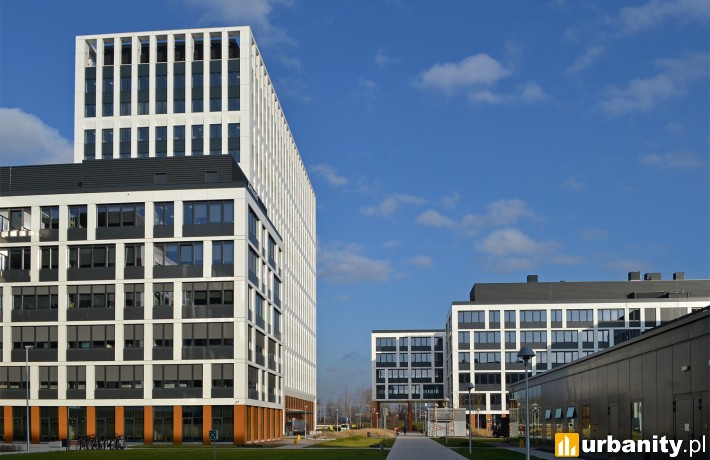 Business Garden Wrocław (fot. alsen strasse 67)