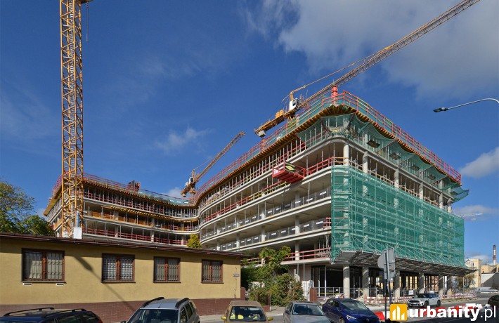 Budowa biurowca Infinity w październiku, fot. alsen strasse 67