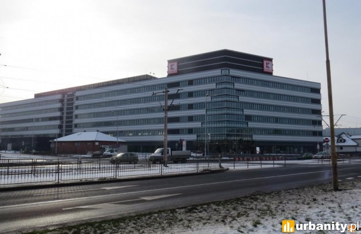 Budowa biurowca Kauflandu dobiegła końca