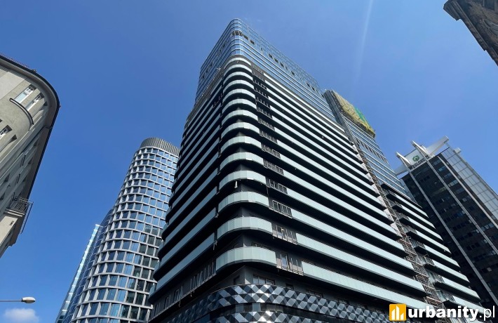 W budowie znajduje się wieża Global Apartments, fot. Cavatina Holding