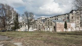 To może być rekordowa kwota za działkę w centrum Warszawy. Cena wywoławcza to 310 mln zł