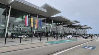 Lotnisko we Wrocławiu przygotowuje się na rekordową liczbę pasażerów. Rusza realizacja nowego terminalu