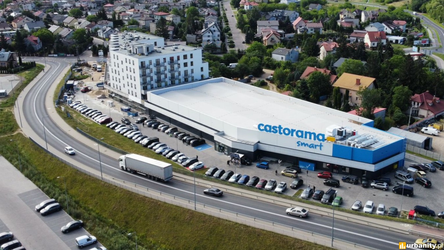 Centrum handlowe Smart Park Mława ze sklepem Castorama