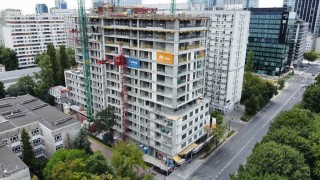 Docelowa wysokość apartamentowca w centrum Warszawy. Wśród udogodnień m.in. dwa tarasy widokowe