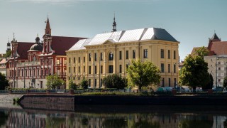 Dawna farmacja na Starym Mieście zapełnia się najemcami