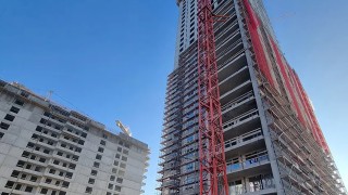 Najnowsze zdjęcia z budowy jednego z najwyższych budynków w Katowicach. Wieżowiec blisko docelowej wysokości