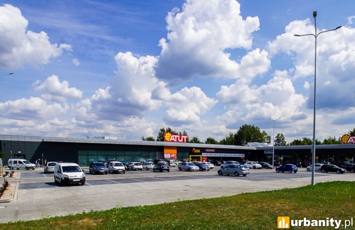 Otwarte centrum handlowe Atut w Bełchatowie