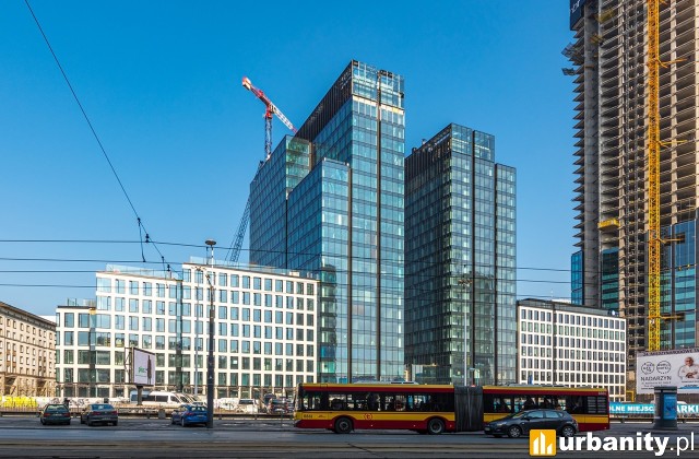 Dwa mniejsze budynki kompleksu Varso Place (fot. HB Reavis)
