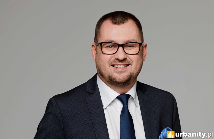 Janusz Garstka, Dyrektor w Dziale Agencji Komercyjnej Knight Frank.