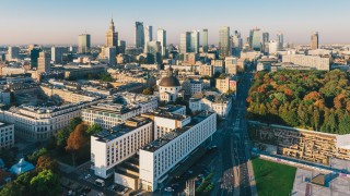 Pięciogwiazdkowy hotel w warszawskim Śródmieściu zmienia właściciela. Działa od 50 lat