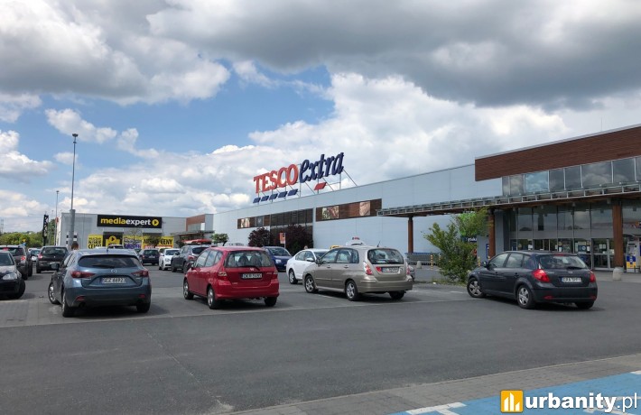 Hipermarket Tesco przy ulicy Drogowców w Częstochowie