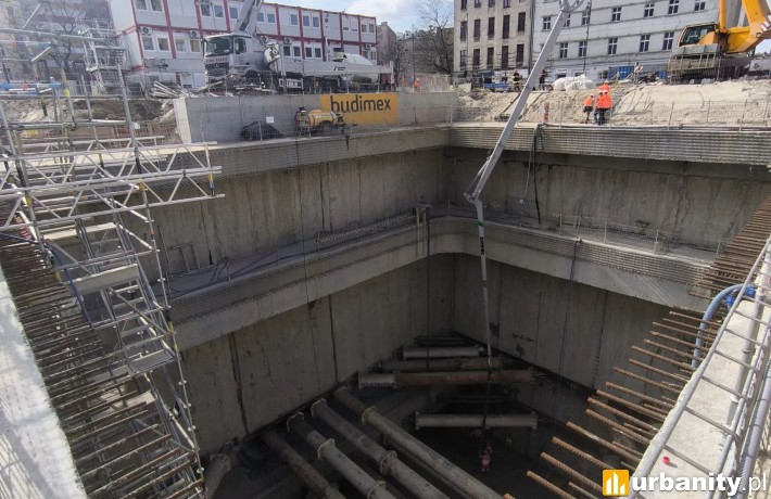 Głębokość 36 metrów w centrum Łodzi. Komora Fabryczna gotowa