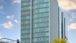 Drugi najwyższy biurowiec w Poznaniu ma nowego doradcę. Czeka go też remont