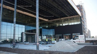 Ogromny salon Mercedesa powstaje we Wrocławiu