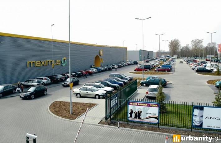 Maximus Fashion Center