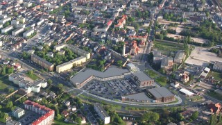 Wizualizacja nowego centrum handlowego w Ostrowie Wielkopolskim, wiz. materiały prasowe