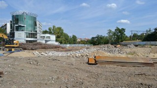 Wreszcie zostanie zabudowana pusta działka w centrum Wrocławia. Nowy właściciel zapłacił za nią 50 mln zł