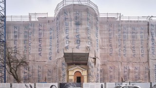 Dawny szpital dziecięcy siedzibą Muzeum getta Warszawskiego. Co słychać na budowie?