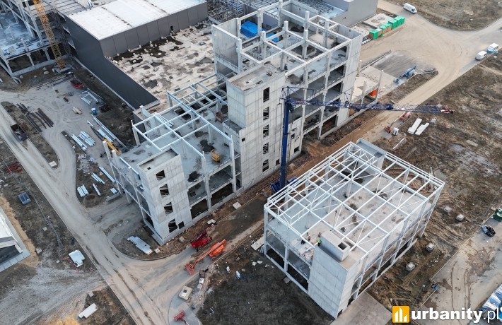 Budowa nowoczesnej fabryki materiałów do akumulatorów, fot. Adamietz