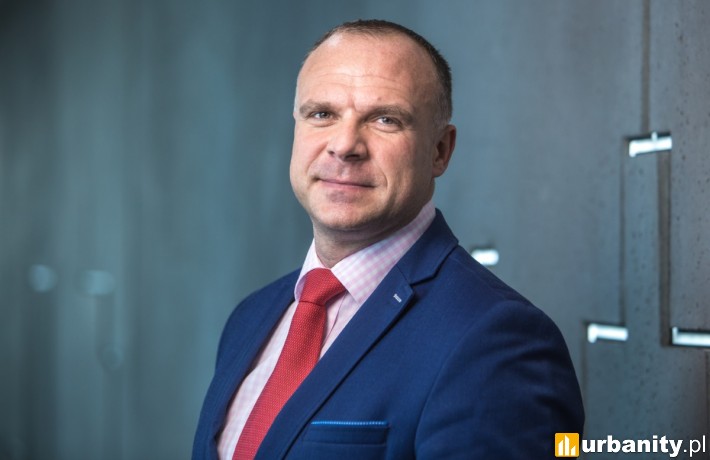 Martin Lipinski, Dyrektor Działu Powierzchni Biurowych i Reprezentacji Najemcy, Axi Immo.