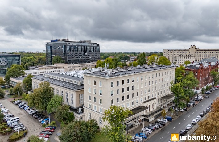 Zabytkowy gmach Instytutu Techniki Cieplnej Politechniki Warszawskiej, fot Budimex