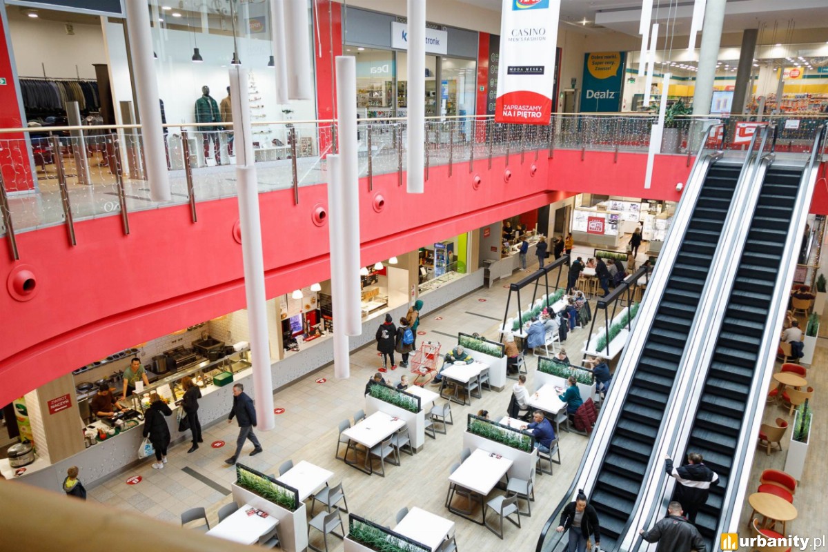 Sprzedaż galerii handlowej w Nowym Sączu. Nowym właścicielem został fundusz