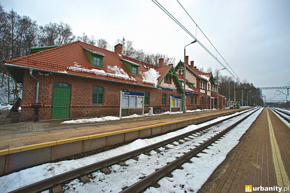 Można już korzystać z wyremontowanego dworca w miejscowości Boguszów-Gorce